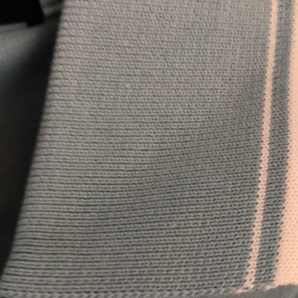 Men’s v neck golf shirt - Picture 4 of 7